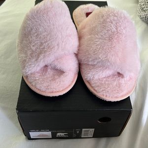 Sorel Go - Mail Run slippers in Peach Blossom